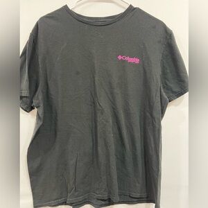 Gently used Columbia graphic tee fishing Men’s LG short sleeve tshirt
